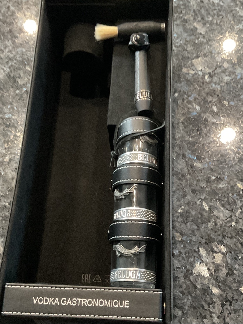 Vodka BELUGA SET INCLUDES BOX 3 shot glasses and hammer NEW